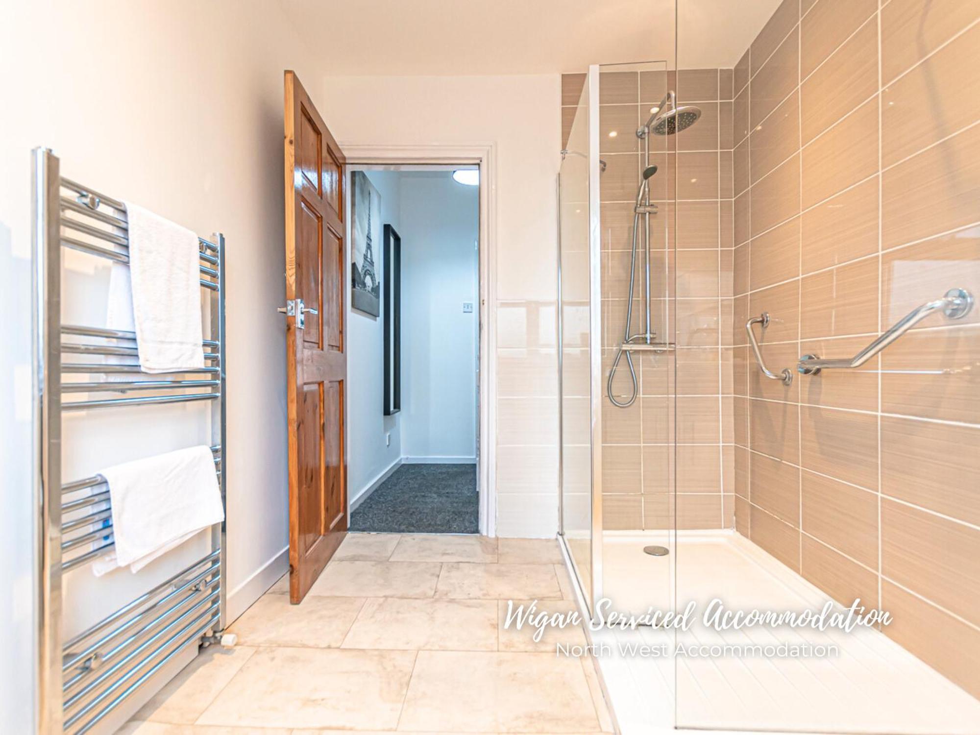 Wigan Serviced Accommodation 외부 사진